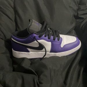Court Purple Jordan 1 Low